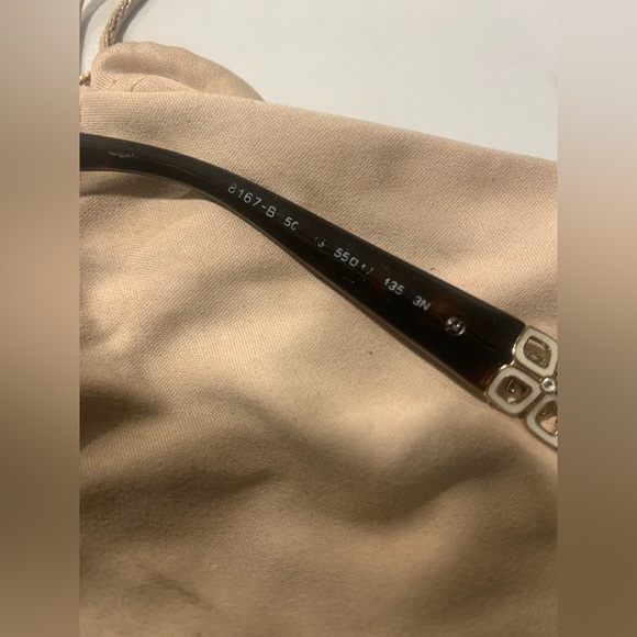 Woman’s “ bvlgari “ Sunglasses ( used light ) - Picture 6 of 7